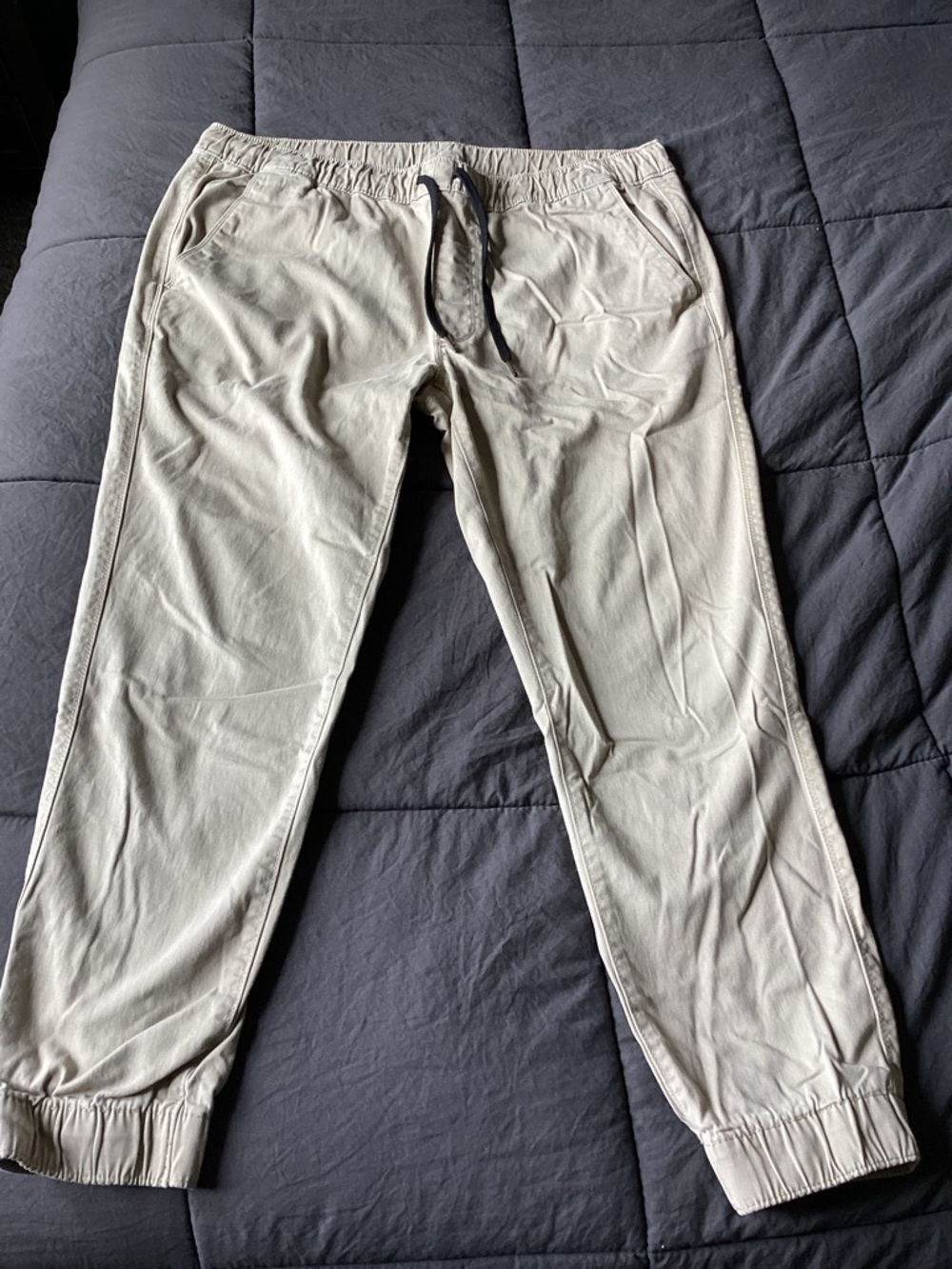 Arizona Jean Company Men's Light Beige Drawstring Joggers Size 36